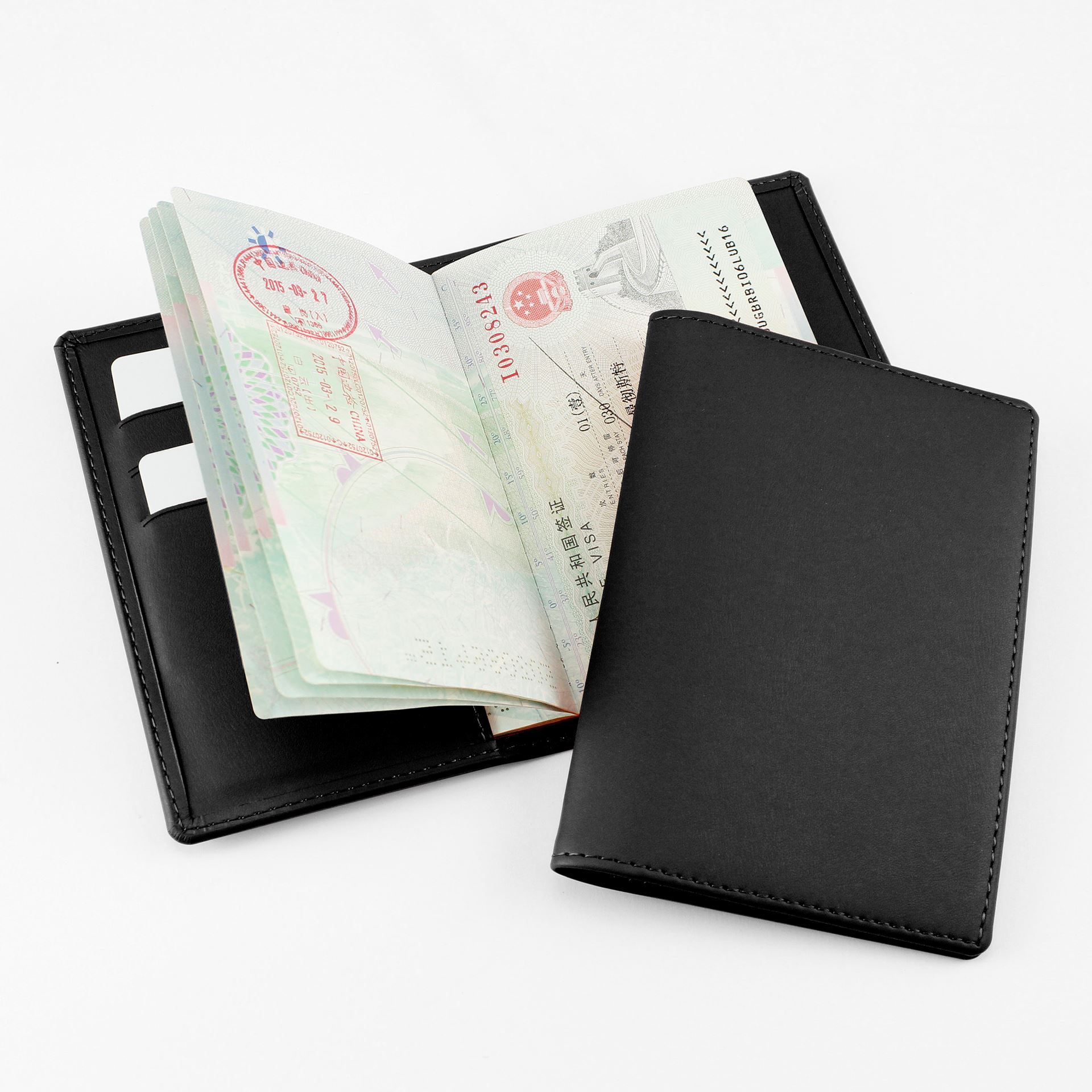 Porto Eco Express  Passport Case, in a Black or Navy.